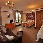 Overdale And Free Parking Affittacamere 4*