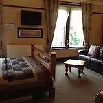 Overdale And Free Parking Affittacamere 4*