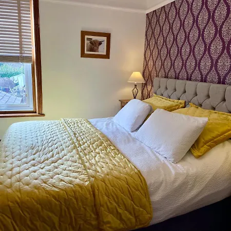 Overdale And Free Parking Penzion 4*