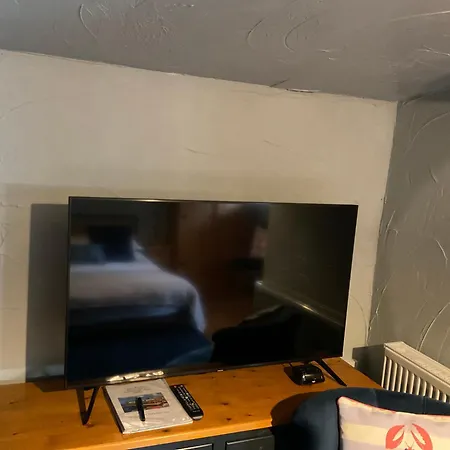 Overdale And Free Parking 4*