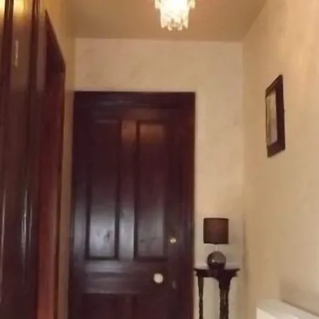 Casa de hóspedes Overdale And Free Parking 4*