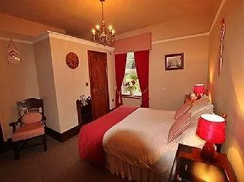 Penzion Overdale And Free Parking 4*