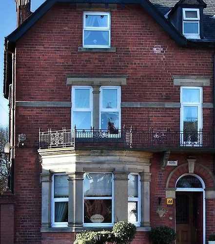 Guest house Overdale And Free Parking Whitby