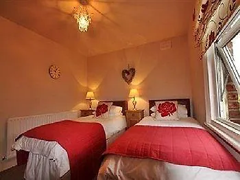 Guest house Overdale And Free Parking Whitby
