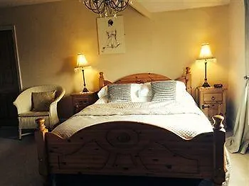 Overdale And Free Parking Guest house Whitby