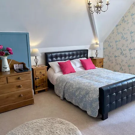 Konukevi Overdale And Free Parking Whitby