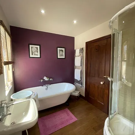 Overdale And Free Parking 4* Whitby