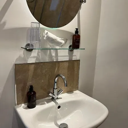 Konukevi Overdale And Free Parking