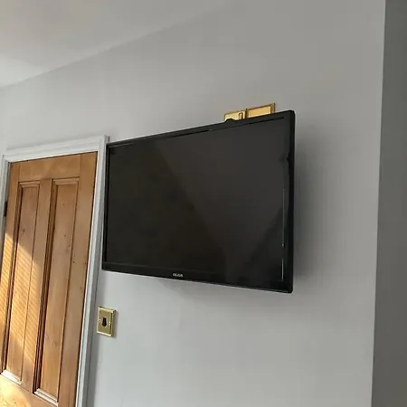 Konukevi Overdale And Free Parking 4*