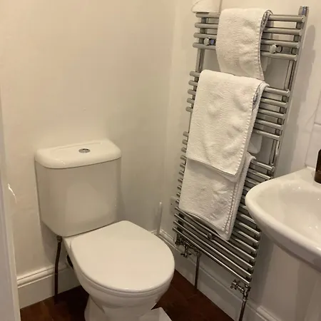 Overdale And Free Parking Whitby