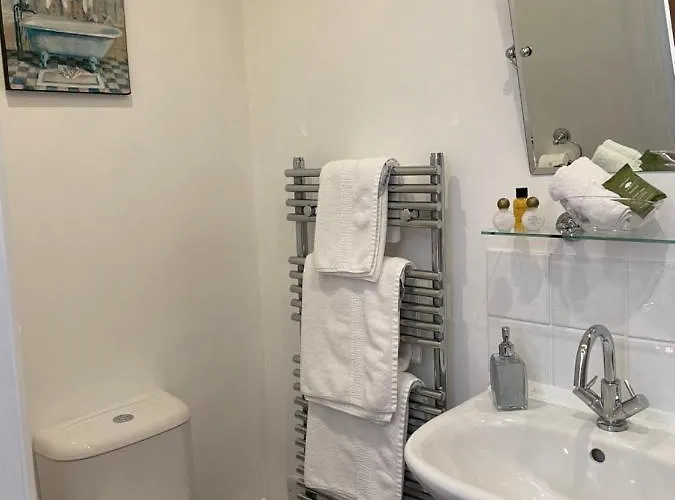 Overdale And Free Parking Whitby