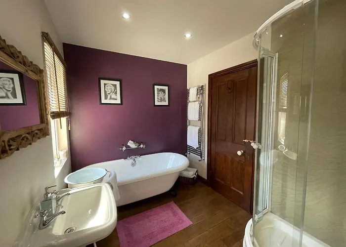 Overdale And Free Parking 4* Whitby