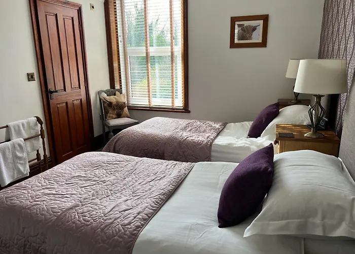 Overdale And Free Parking Guest house 4*