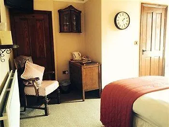 Guest house Overdale And Free Parking