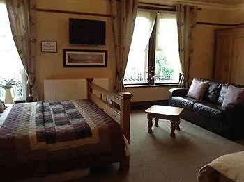 Overdale And Free Parking Guest house 4*
